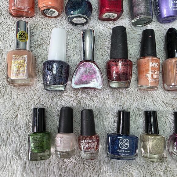 Lot of 40 Assorted Nail Polishes Gel, Glitter, Metallic, Matte Shades - Picture 16 of 16